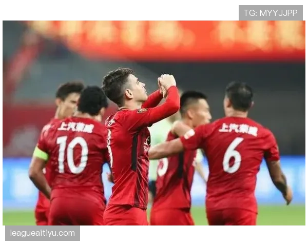 上海申花近期主场状态稳定，积分优势仍需关键客场比赛巩固